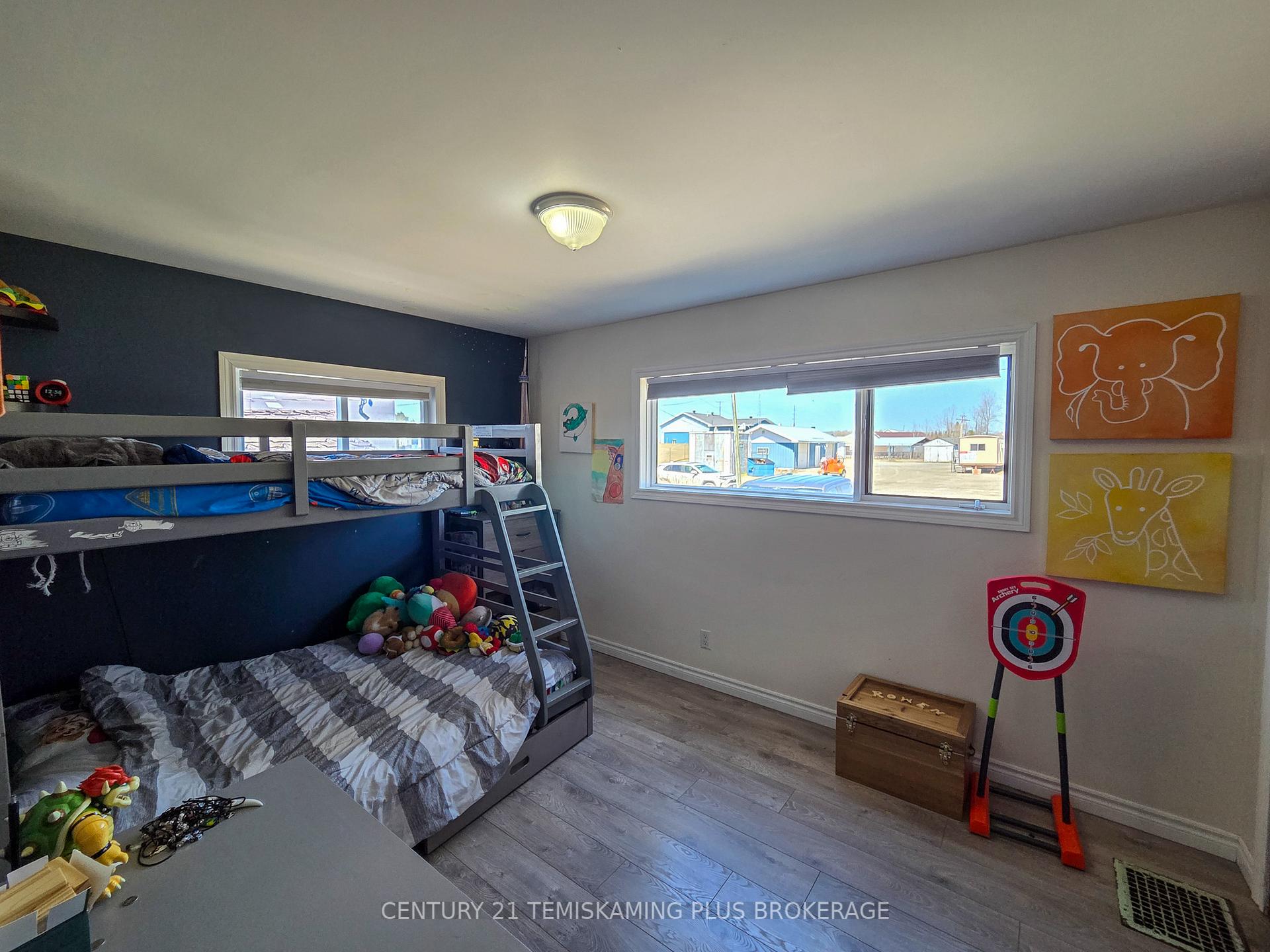Photo 7 of 12 Sixth Avenue, Englehart — HOMEH
