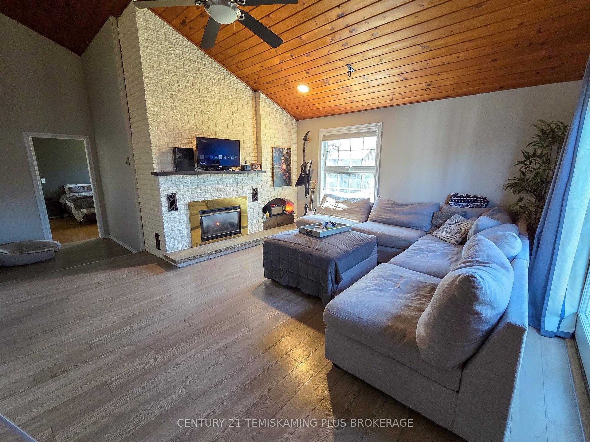 Photo 12 of 12 Sixth Avenue, Englehart — HOMEH