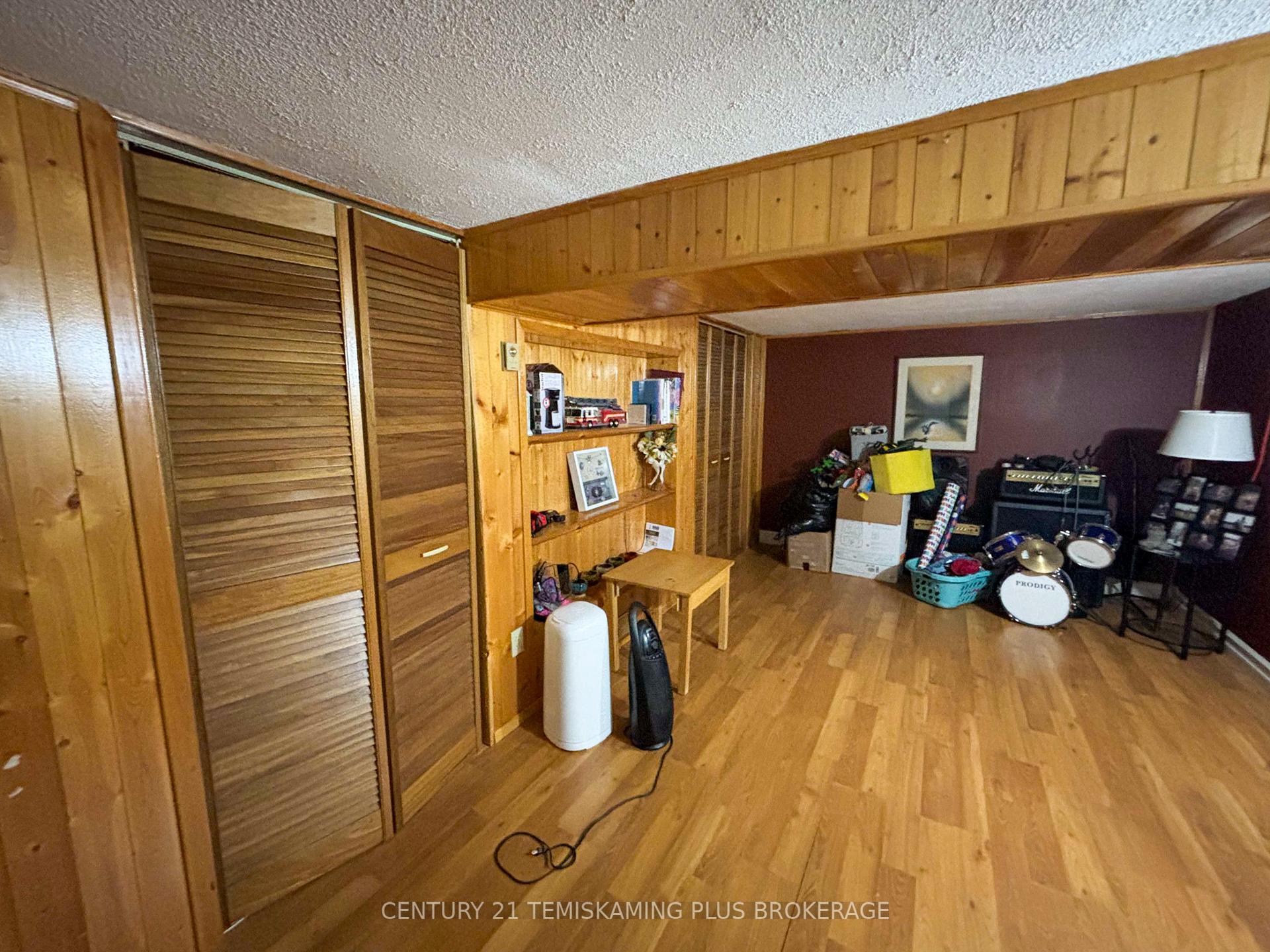Photo 18 of 12 Sixth Avenue, Englehart — HOMEH