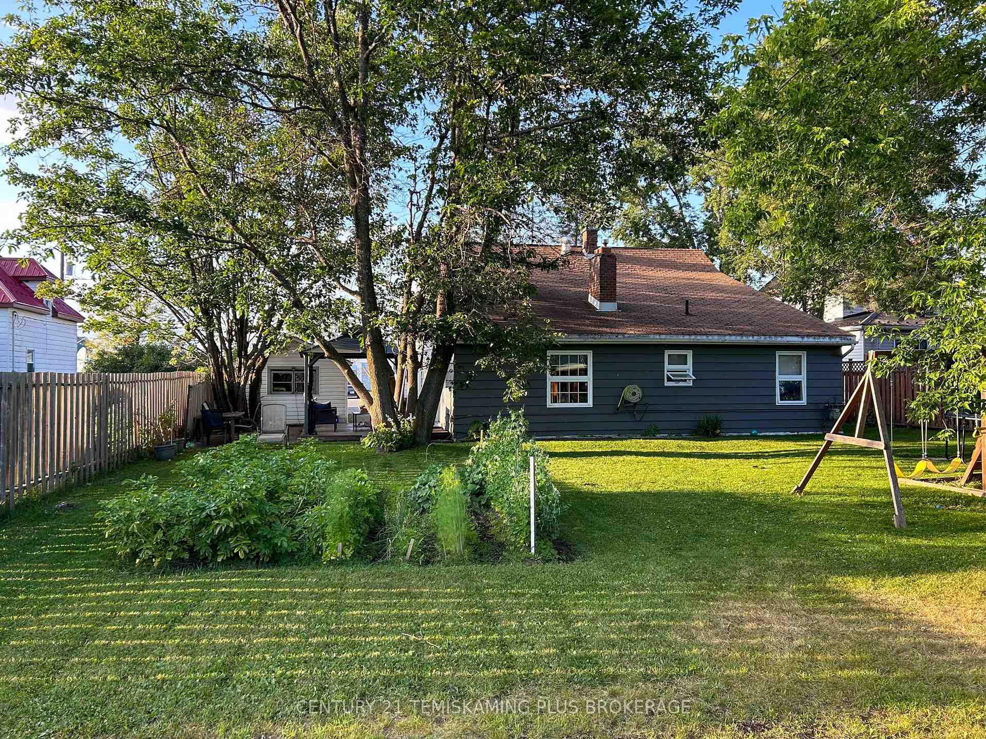 Photo 22 of 12 Sixth Avenue, Englehart — HOMEH