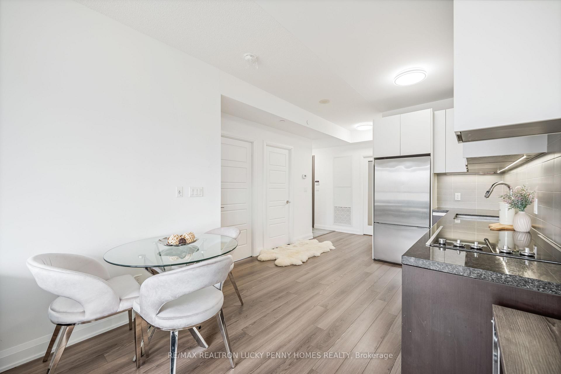 Photo 31 of Unit 618, 15 Water Walk Drive, Markham, Unionville — HOMEH
