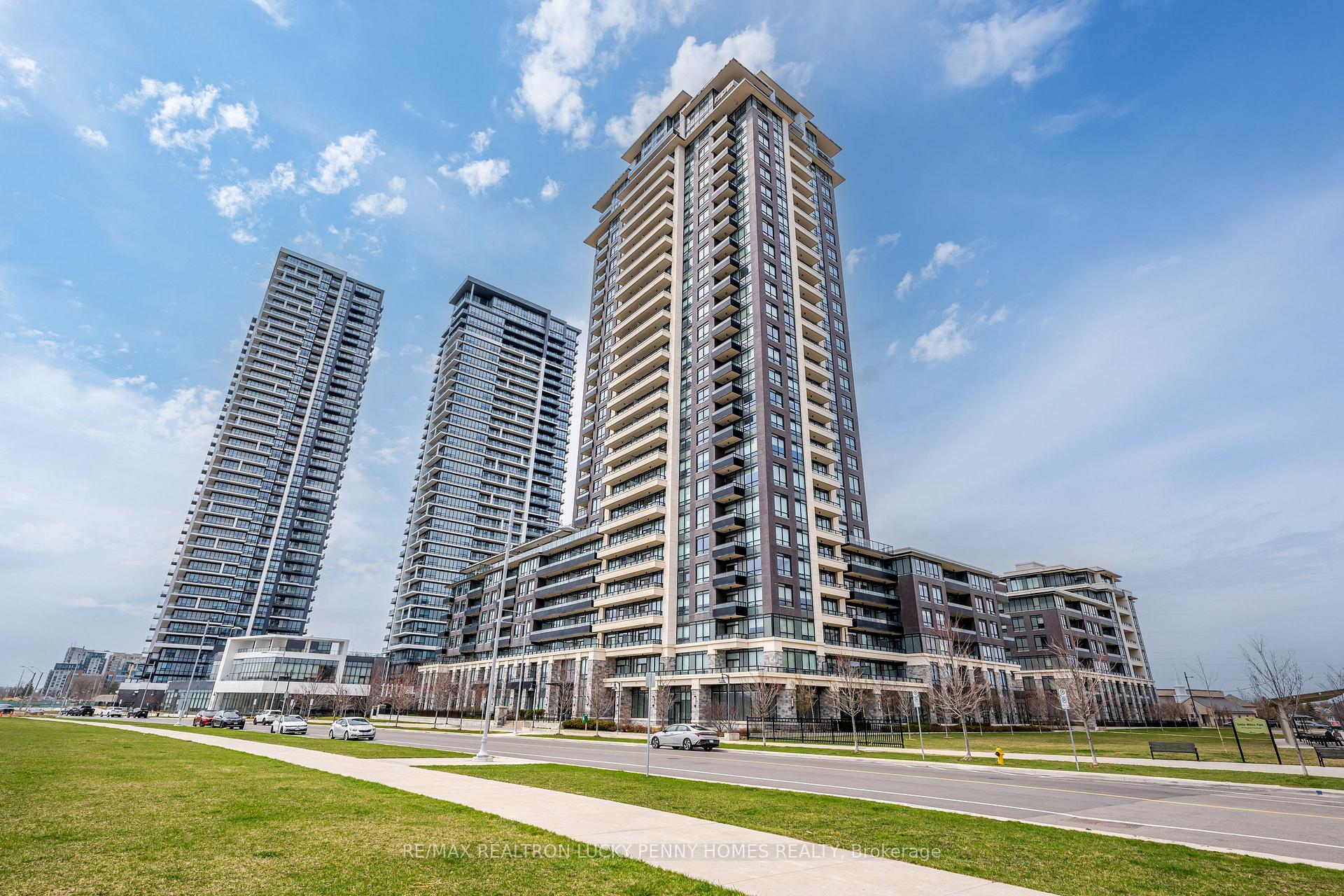 Photo 3 of Unit 618, 15 Water Walk Drive, Markham, Unionville — HOMEH