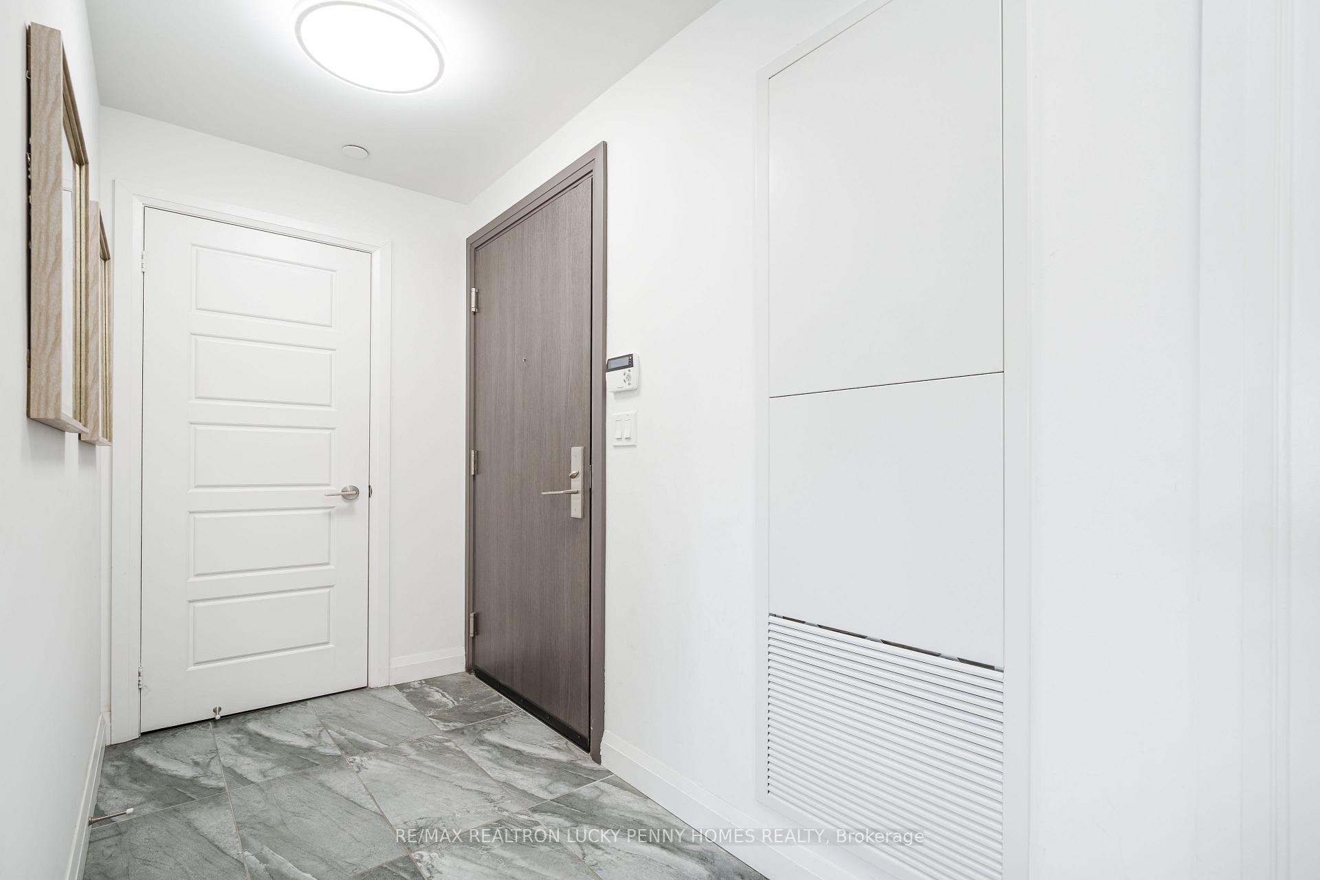Photo 6 of Unit 618, 15 Water Walk Drive, Markham, Unionville — HOMEH