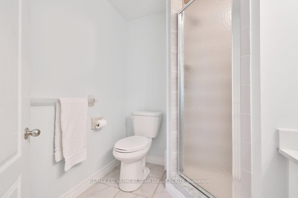 Photo 34 of 1083 Augustus Drive, Burlington, Brant — HOMEH