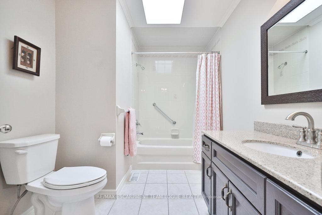 Photo 40 of 1083 Augustus Drive, Burlington, Brant — HOMEH