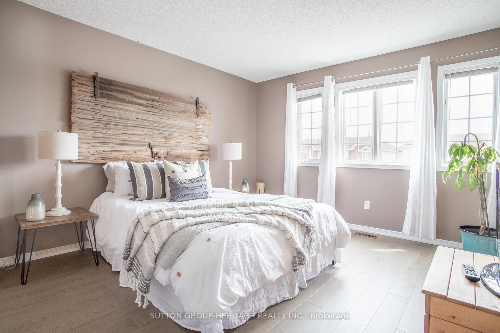 Photo 22 of 41 Bowles Drive, Ajax, Central West — HOMEH