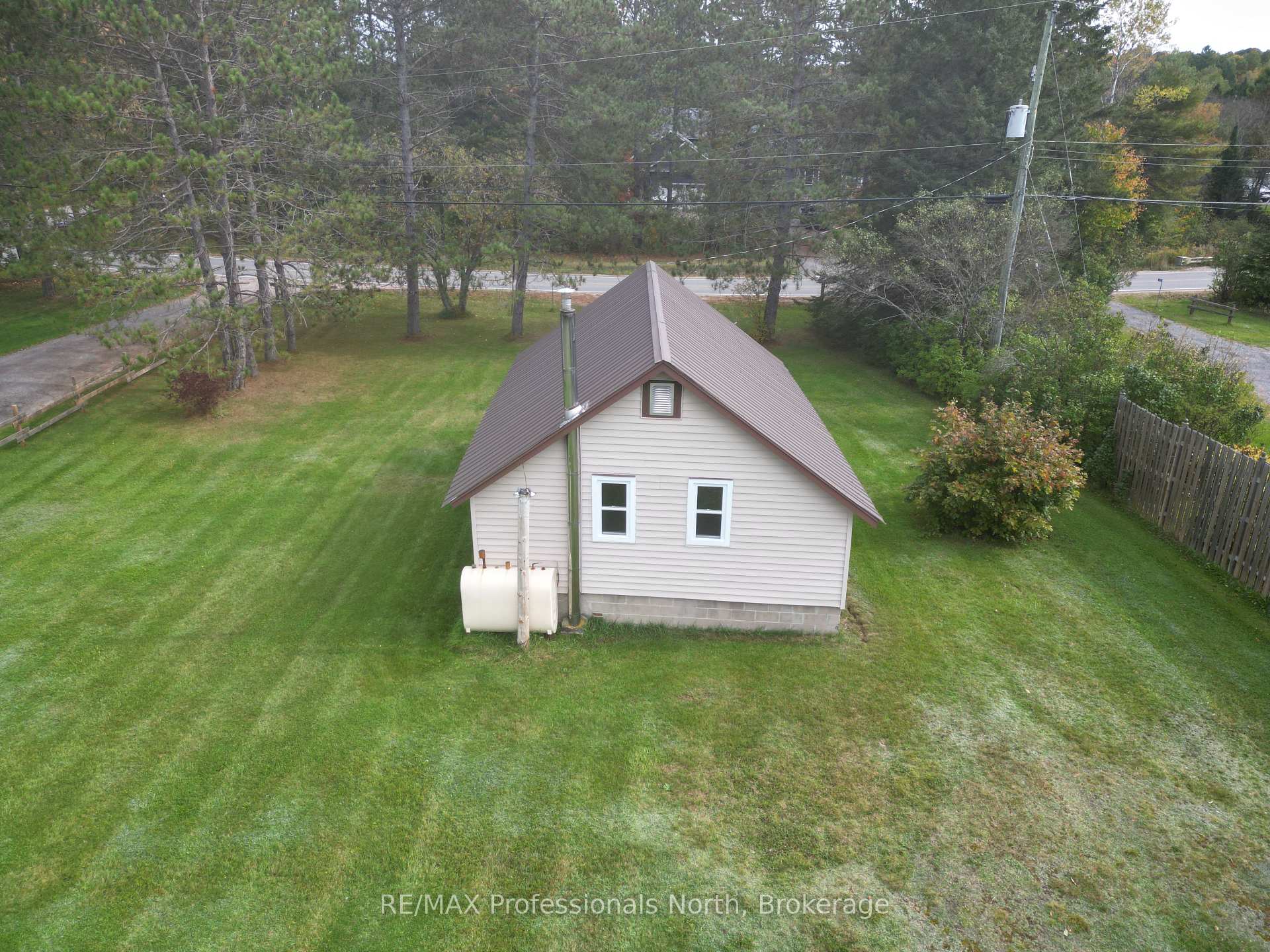 Photo 3 of 449 Bobcaygeon Road, Minden Hills, Anson — HOMEH