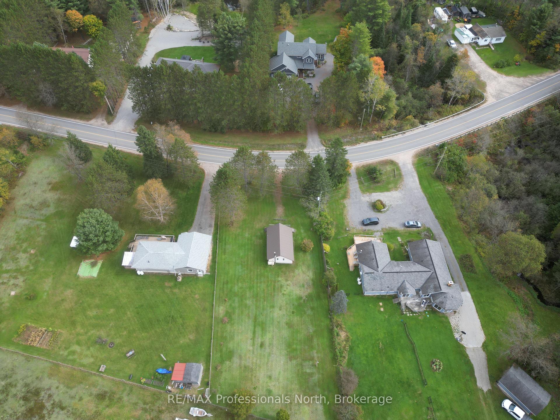 Photo 4 of 449 Bobcaygeon Road, Minden Hills, Anson — HOMEH