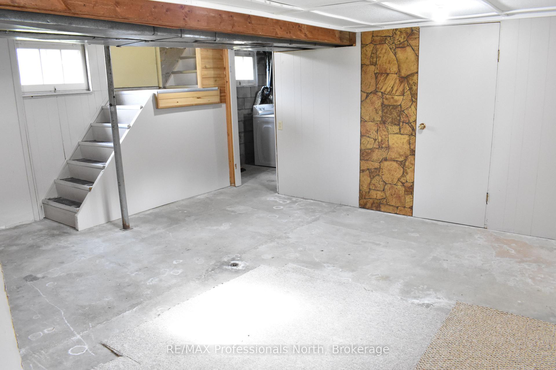 Photo 17 of 449 Bobcaygeon Road, Minden Hills, Anson — HOMEH
