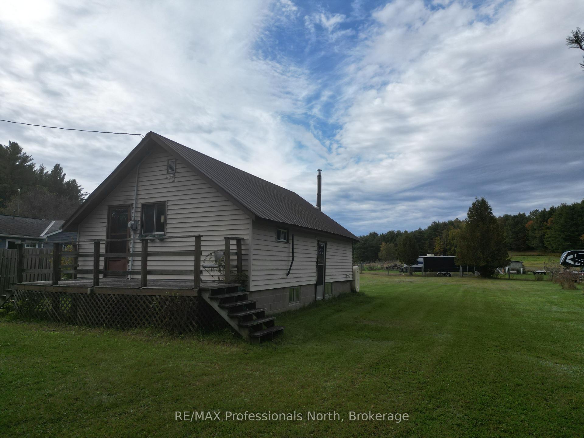 Photo 26 of 449 Bobcaygeon Road, Minden Hills, Anson — HOMEH