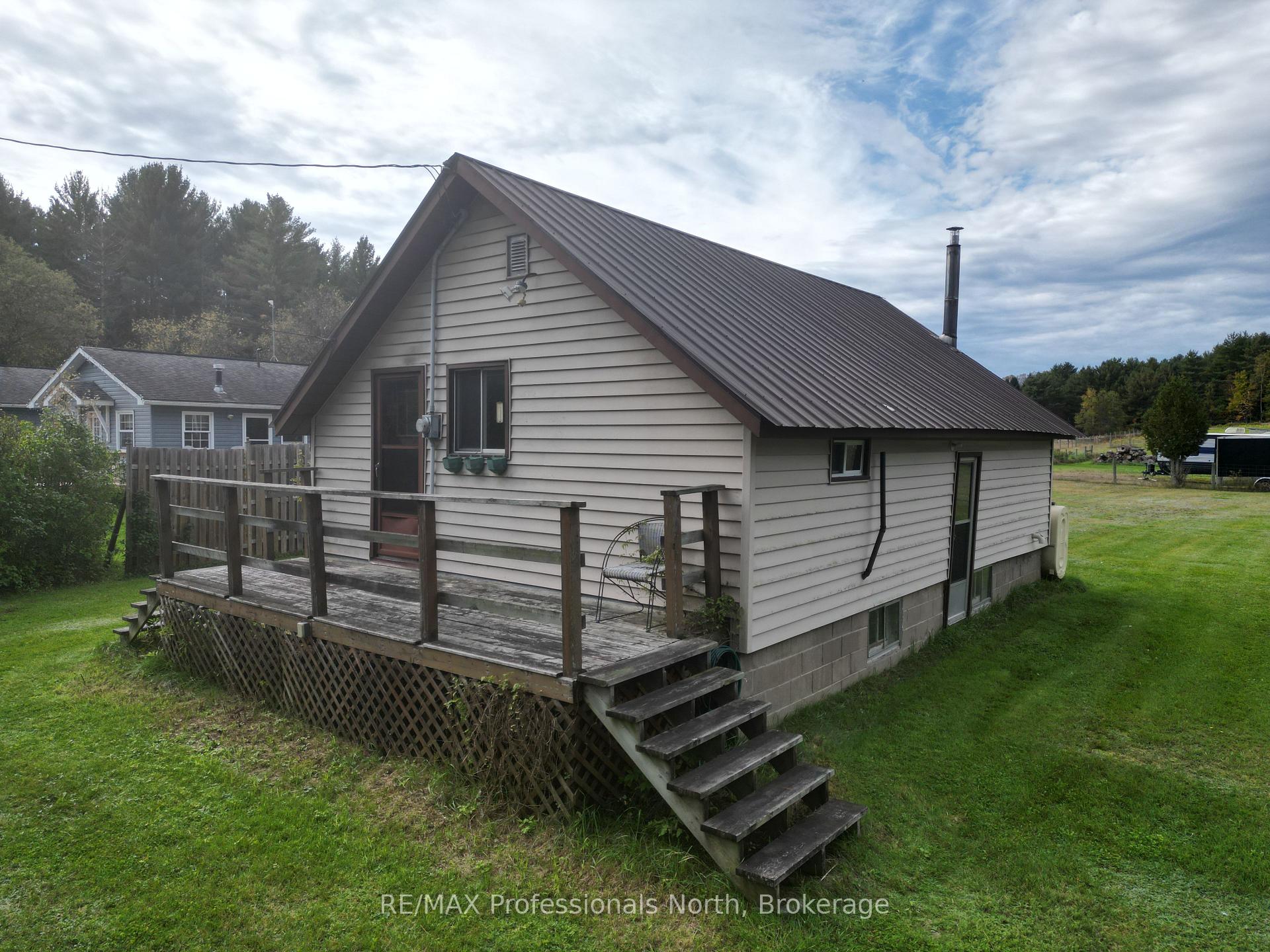 Photo 27 of 449 Bobcaygeon Road, Minden Hills, Anson — HOMEH