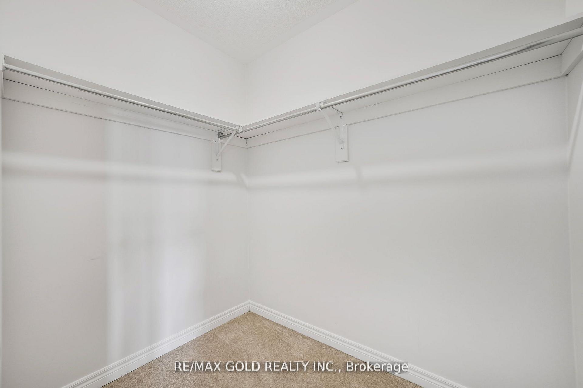 Photo 66 of 42 Lanark Circle, Brampton, Credit Valley — HOMEH
