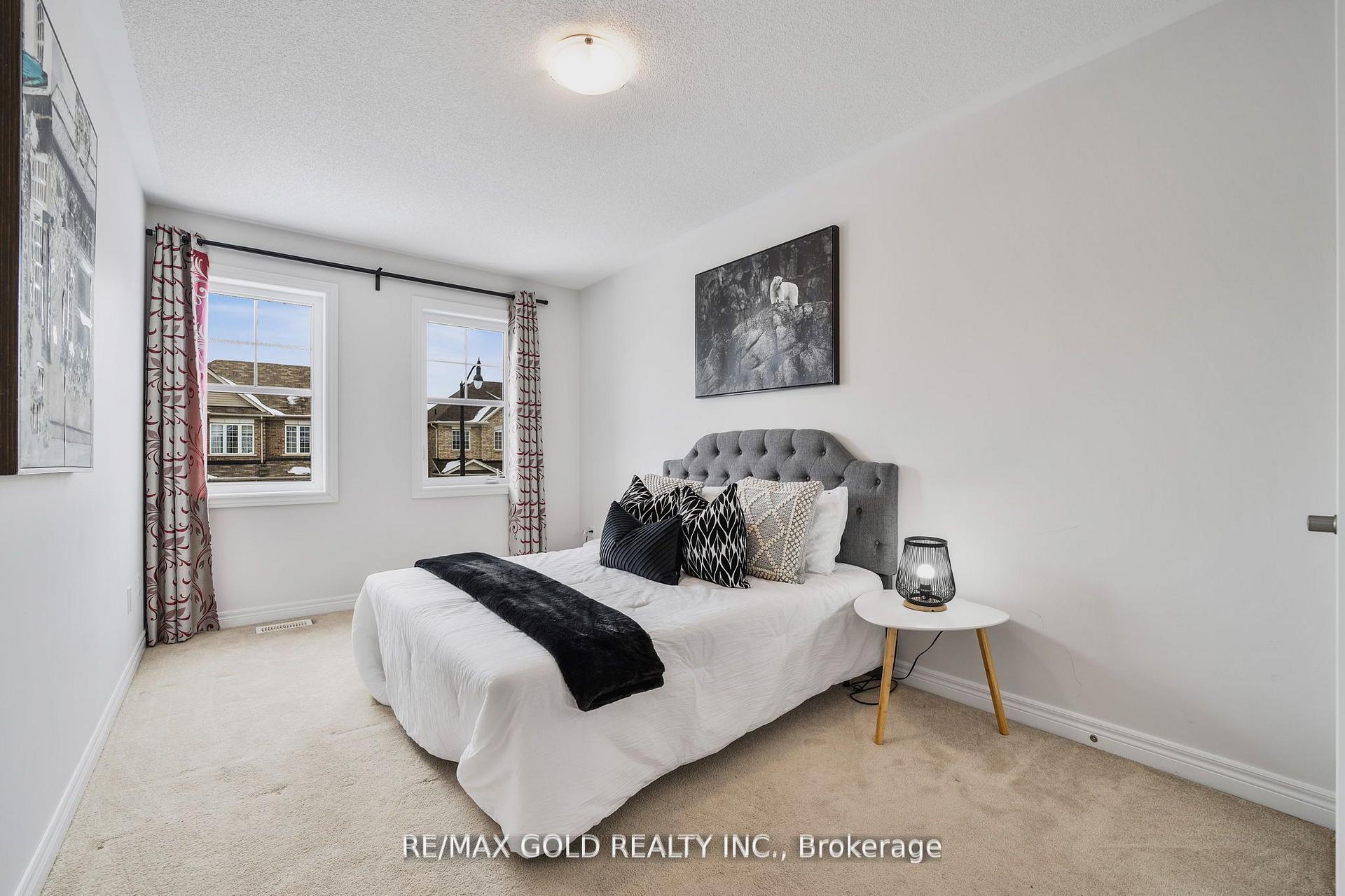 Photo 39 of 42 Lanark Circle, Brampton, Credit Valley — HOMEH