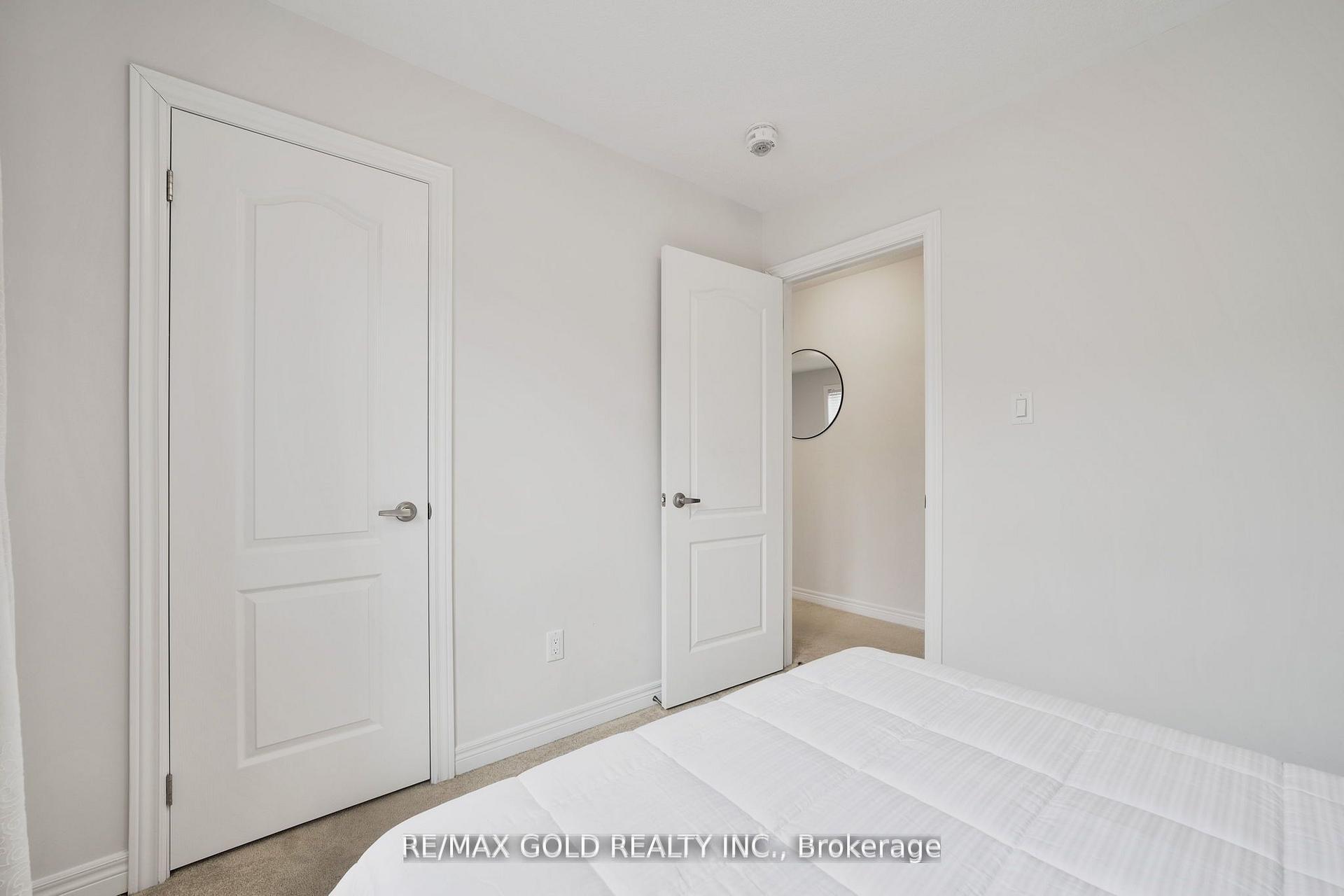 Photo 41 of 42 Lanark Circle, Brampton, Credit Valley — HOMEH