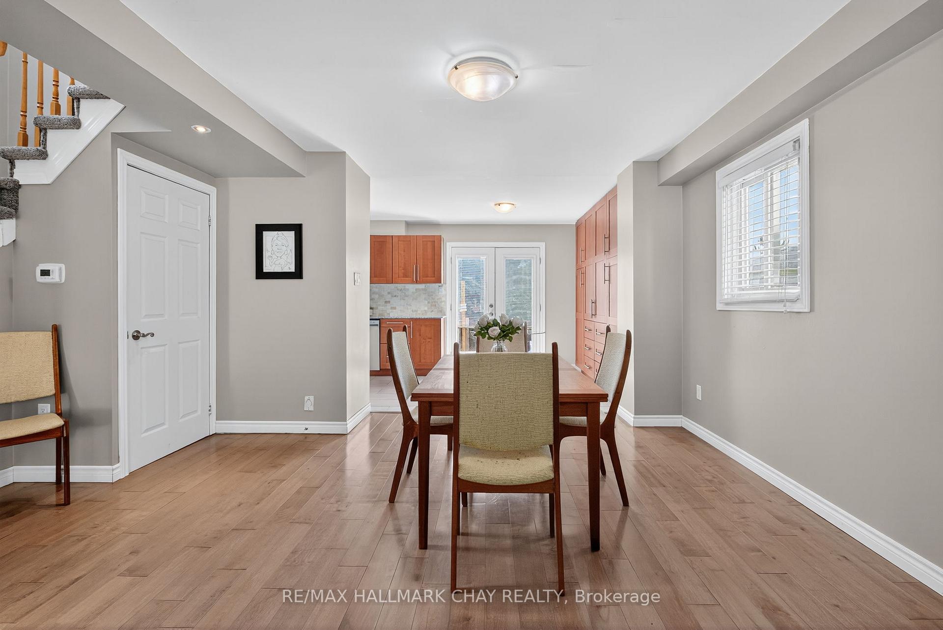 Photo 5 of 46 Moon Drive, Barrie, Ardagh — HOMEH