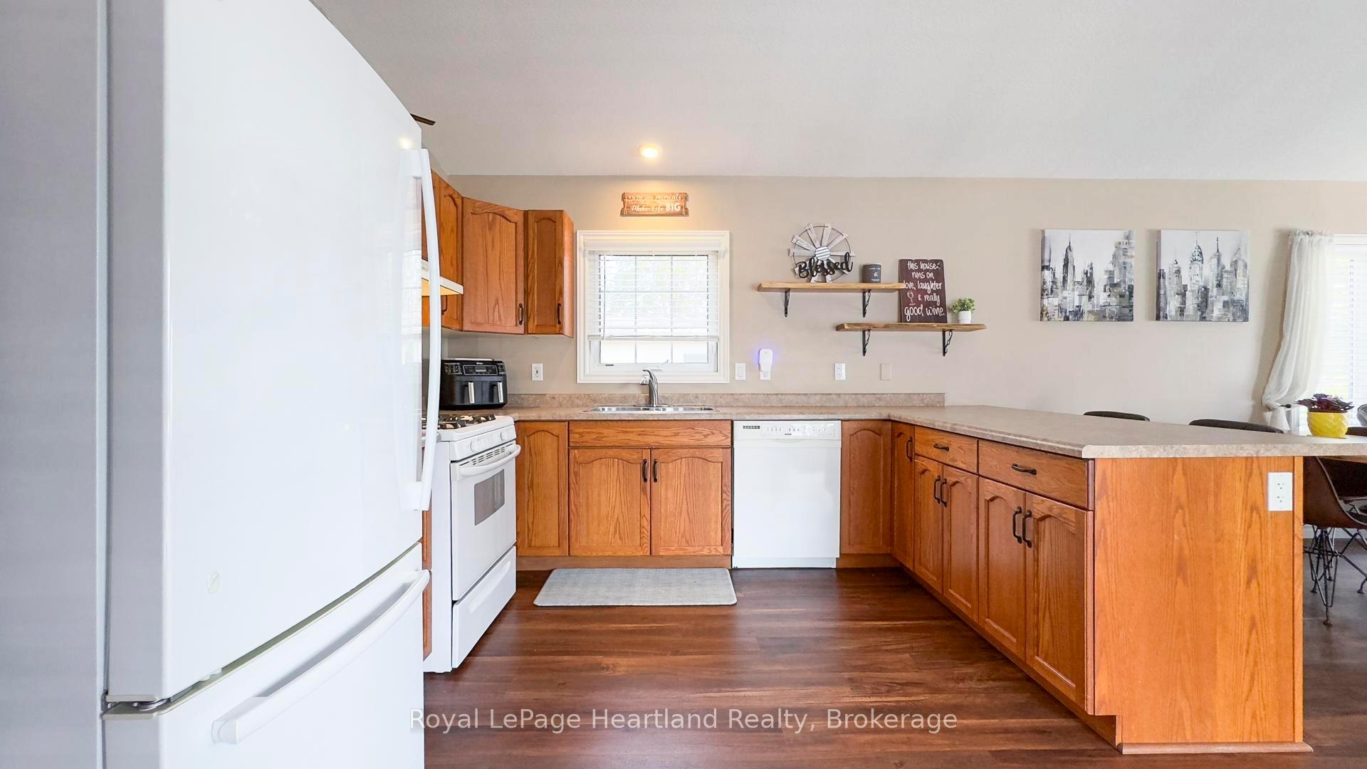 Photo 9 of 37 Cherokee Lane, Ashfield-Colborne-Wawanosh — HOMEH