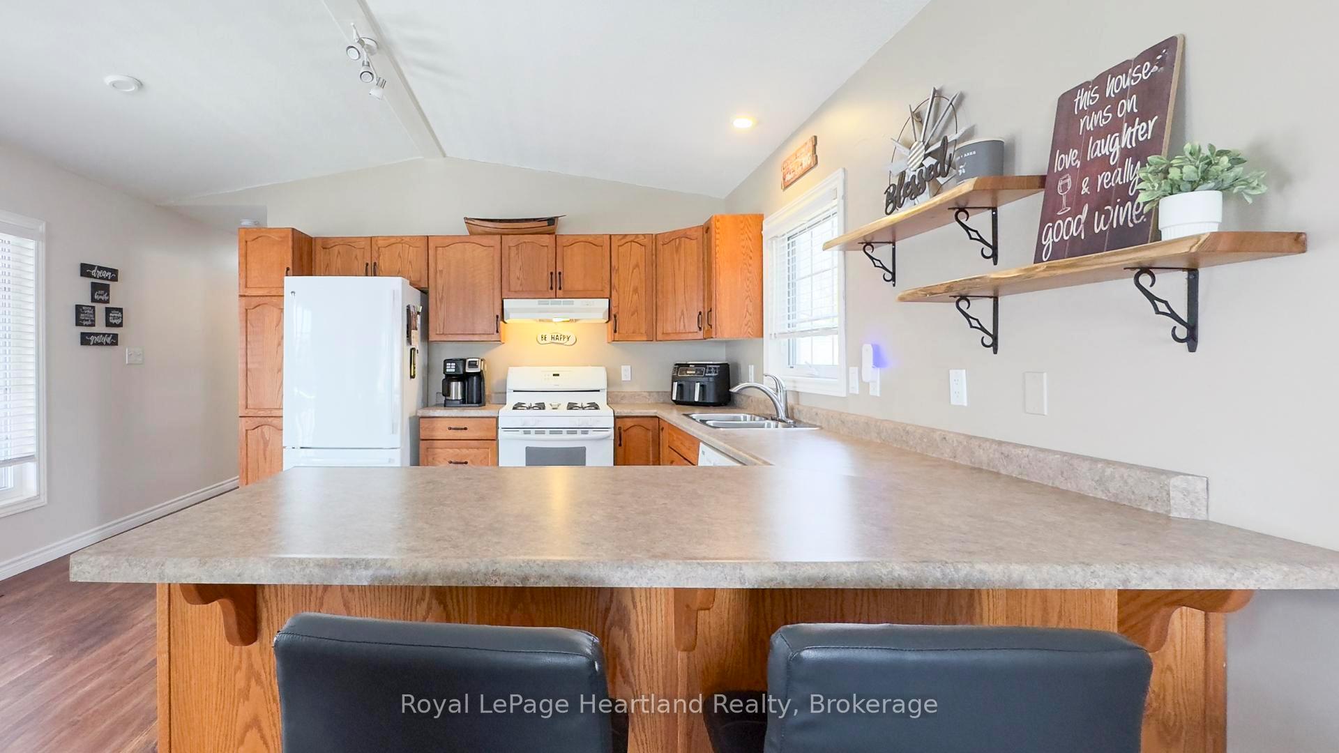 Photo 11 of 37 Cherokee Lane, Ashfield-Colborne-Wawanosh — HOMEH