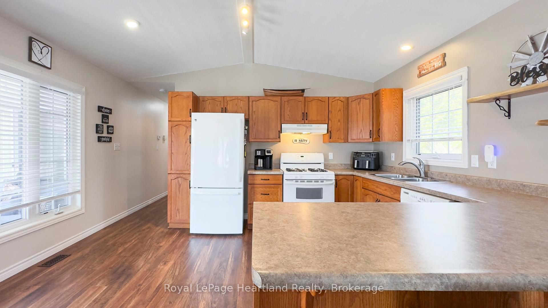 Photo 12 of 37 Cherokee Lane, Ashfield-Colborne-Wawanosh — HOMEH