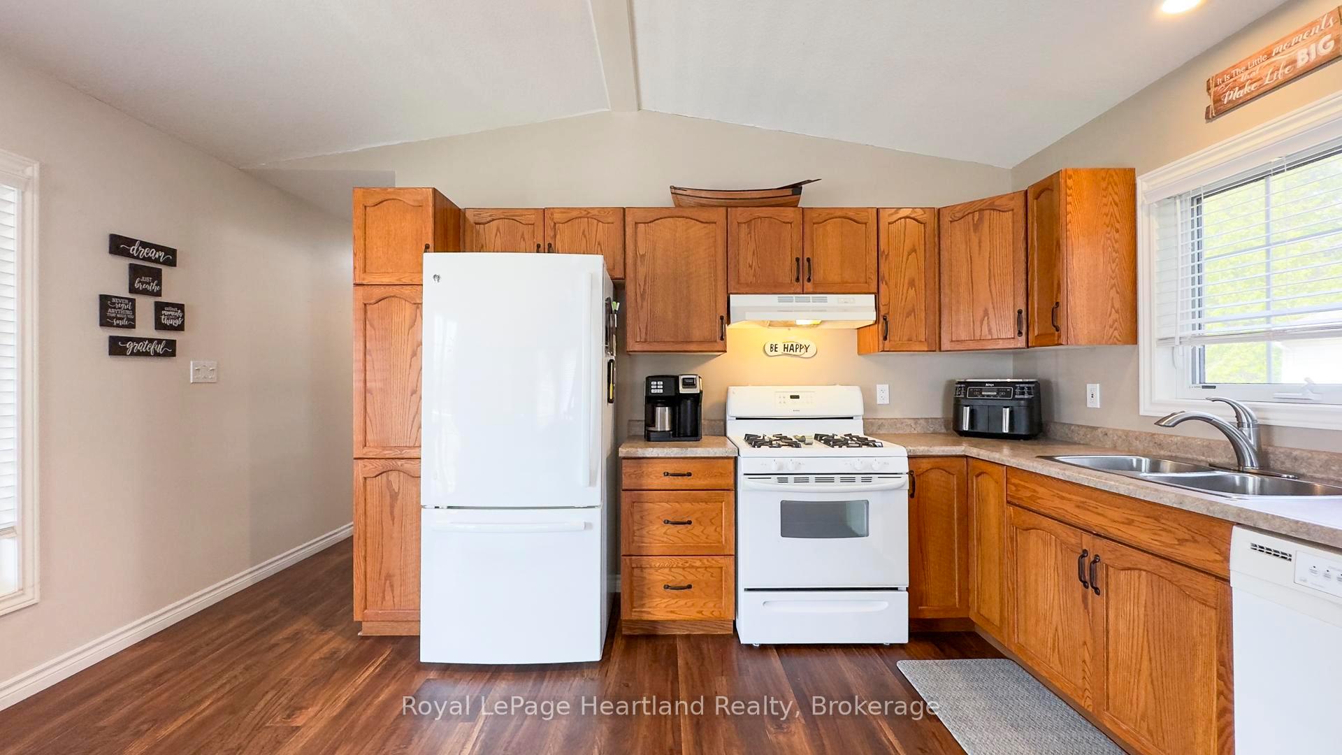 Photo 13 of 37 Cherokee Lane, Ashfield-Colborne-Wawanosh — HOMEH