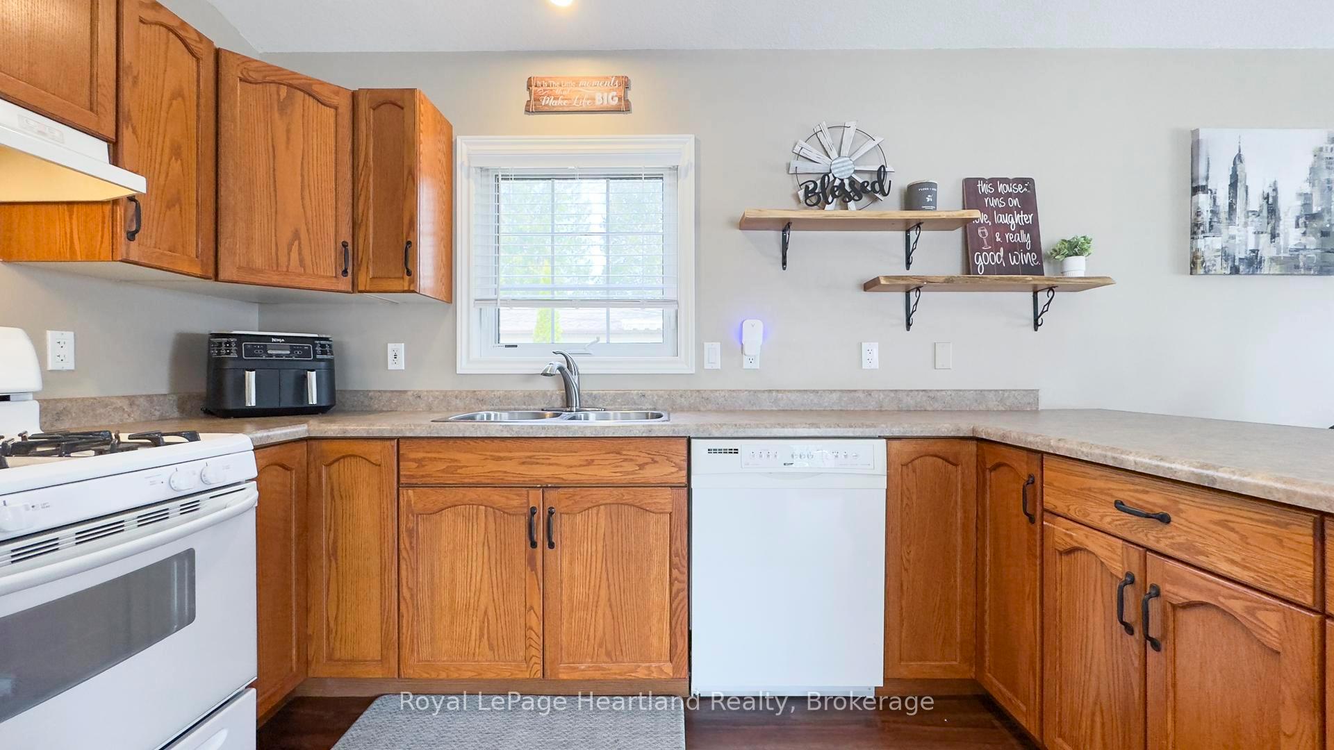 Photo 14 of 37 Cherokee Lane, Ashfield-Colborne-Wawanosh — HOMEH