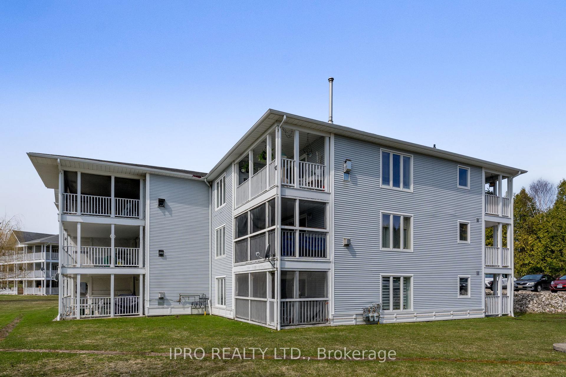 Photo 52 of Unit 3, 20 Mulligan Lane, Wasaga Beach — HOMEH