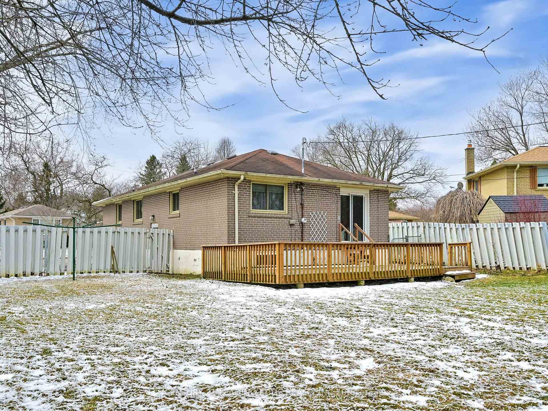 Photo 30 of 1 Ottawa Court, Aurora, Aurora Heights — HOMEH