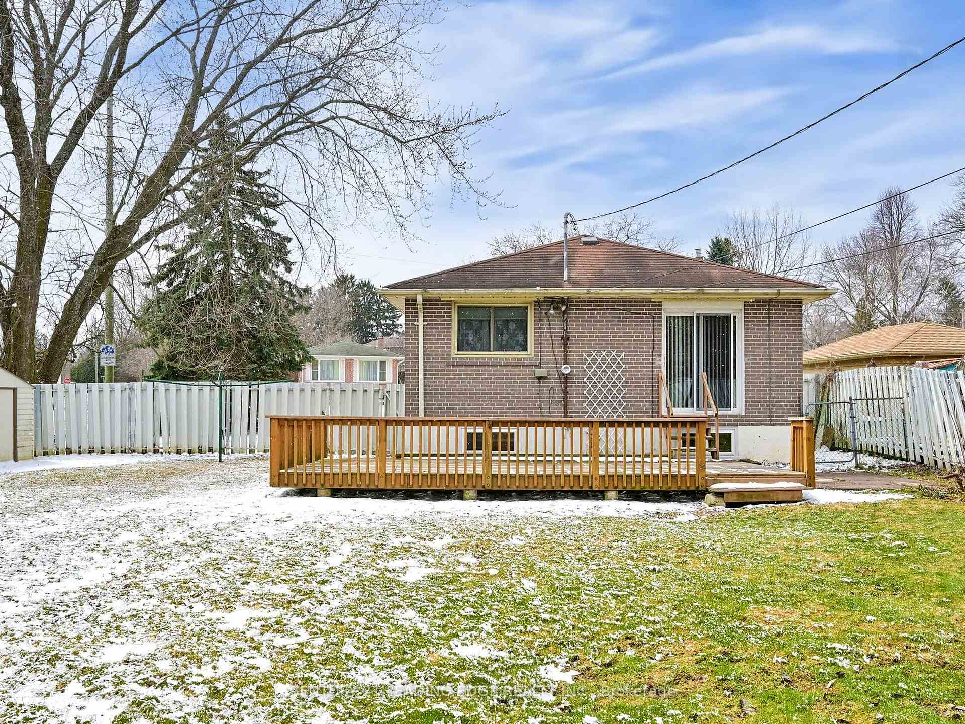 Photo 31 of 1 Ottawa Court, Aurora, Aurora Heights — HOMEH