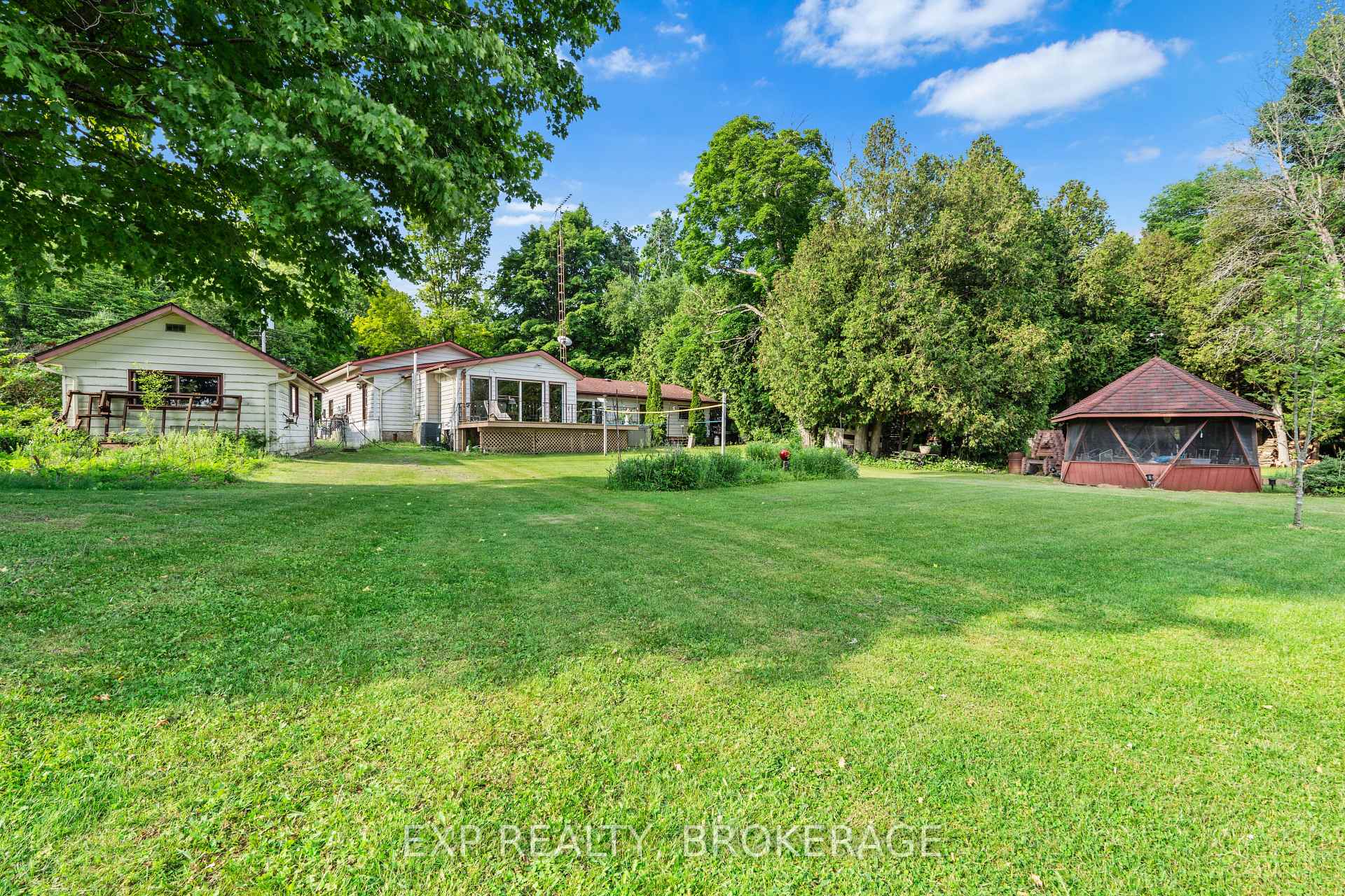 Photo 8 of 4205 Maple Drive, Frontenac, Frontenac South — HOMEH