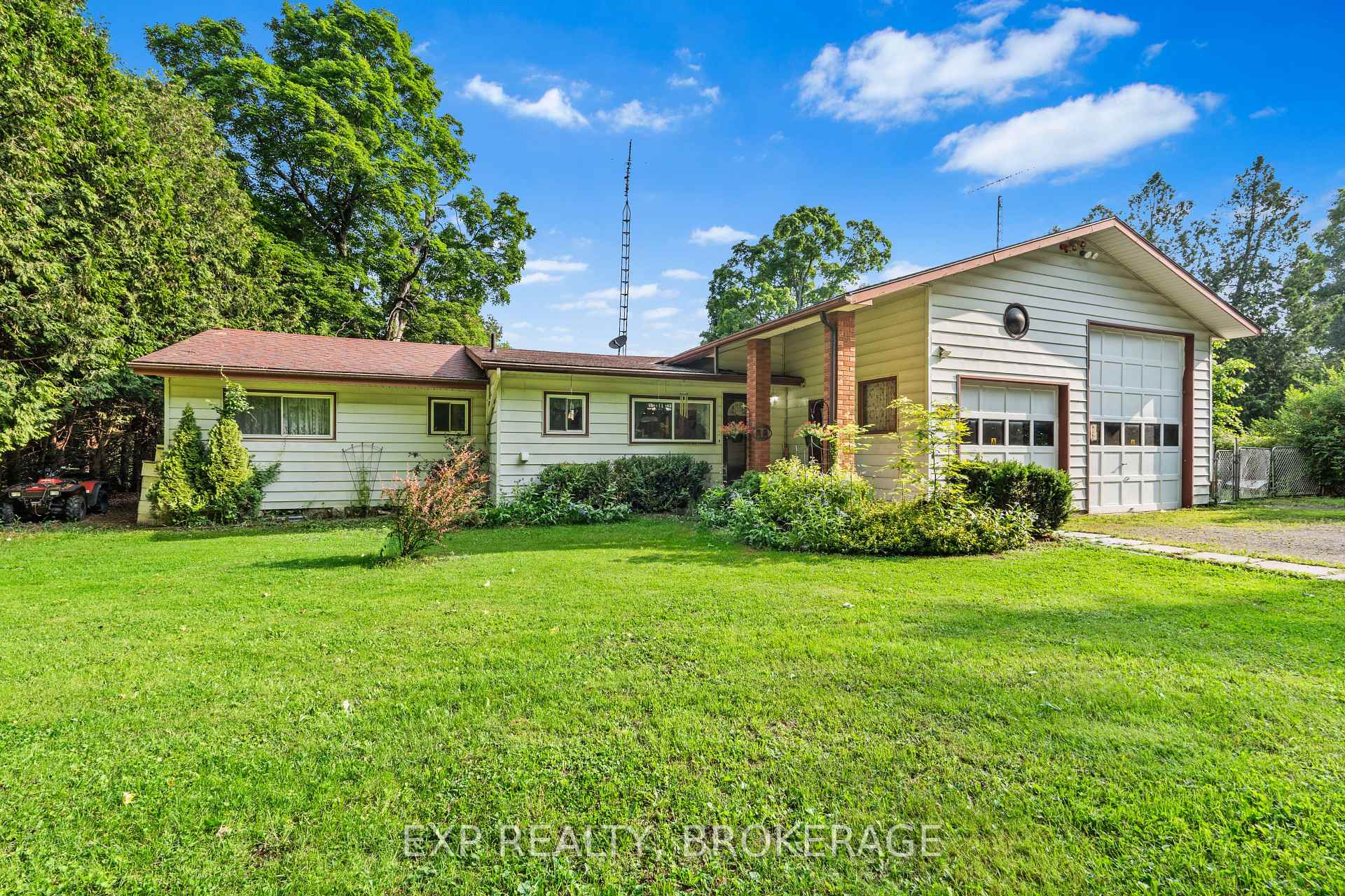 Photo 12 of 4205 Maple Drive, Frontenac, Frontenac South — HOMEH