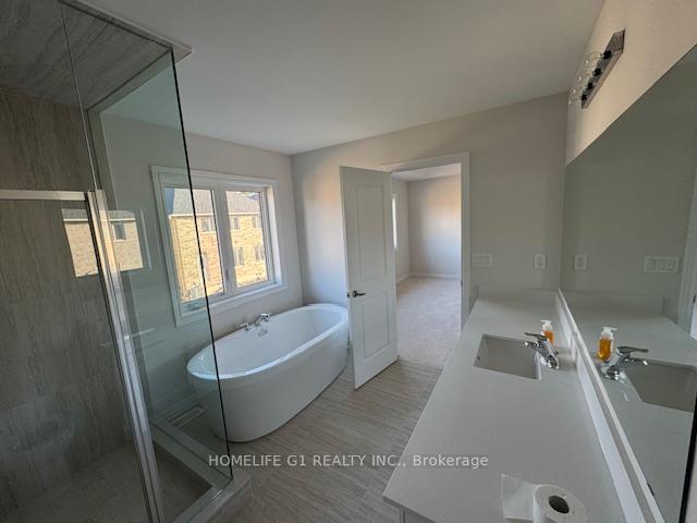 Photo 15 of 1271 Davis Loop, Innisfil, Lefroy — HOMEH