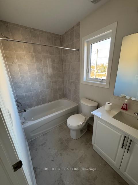 Photo 16 of 1271 Davis Loop, Innisfil, Lefroy — HOMEH