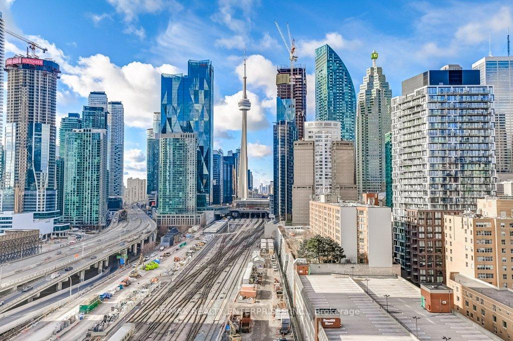 Photo 81 of Unit 1413, 1 Market Street, Toronto, Waterfront Communities — HOMEH