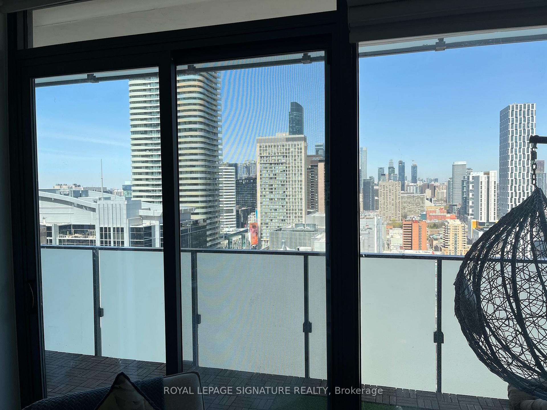 Photo 12 of Unit 3015, 25 Richmond Street E, Toronto, Church-Yonge Corridor — HOMEH