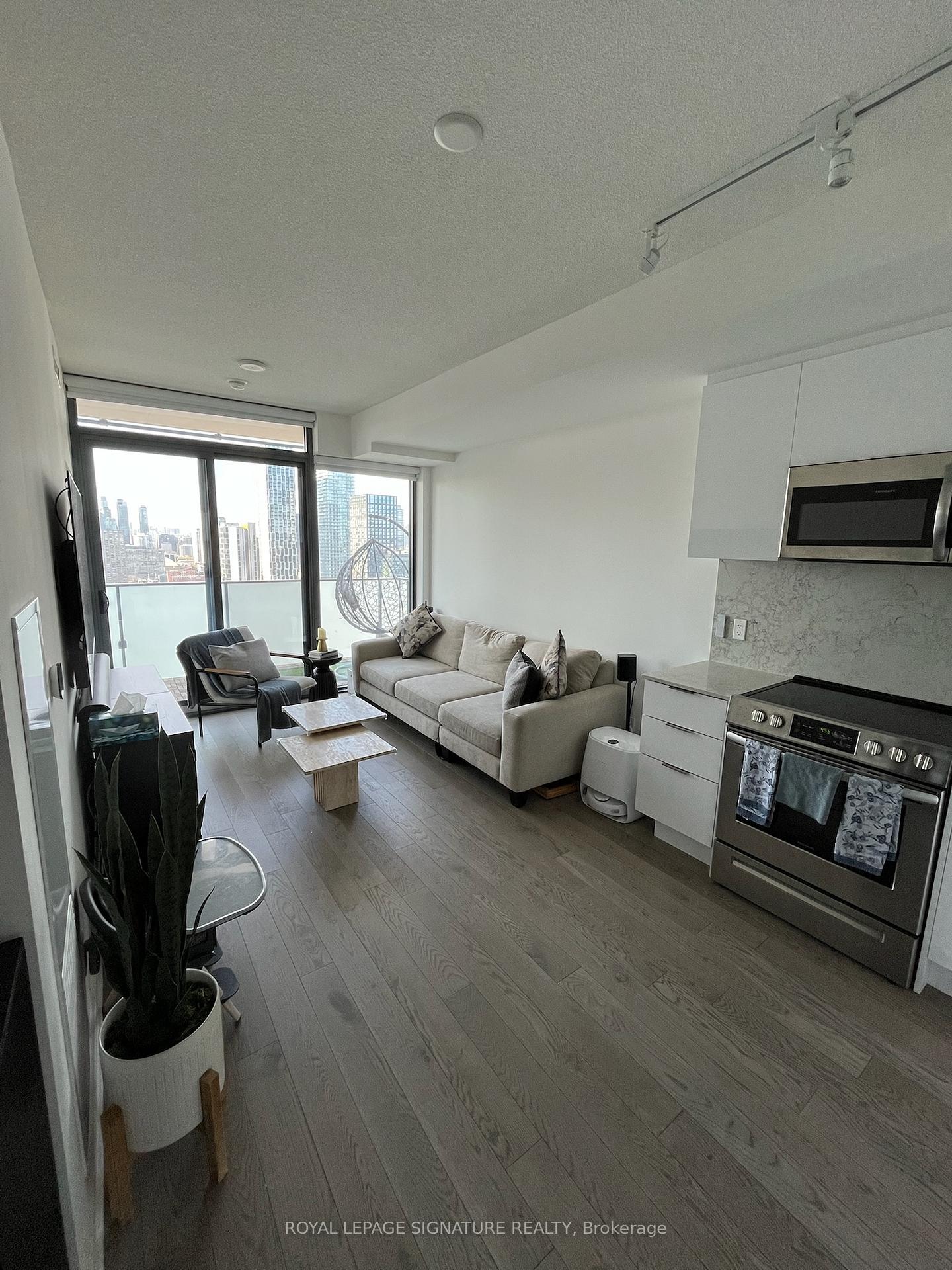 Photo 14 of Unit 3015, 25 Richmond Street E, Toronto, Church-Yonge Corridor — HOMEH