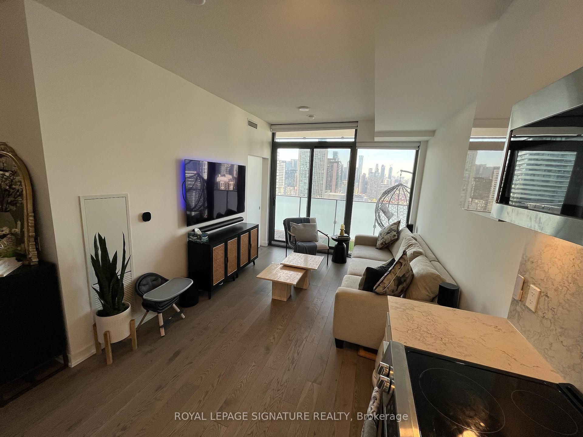 Photo 15 of Unit 3015, 25 Richmond Street E, Toronto, Church-Yonge Corridor — HOMEH