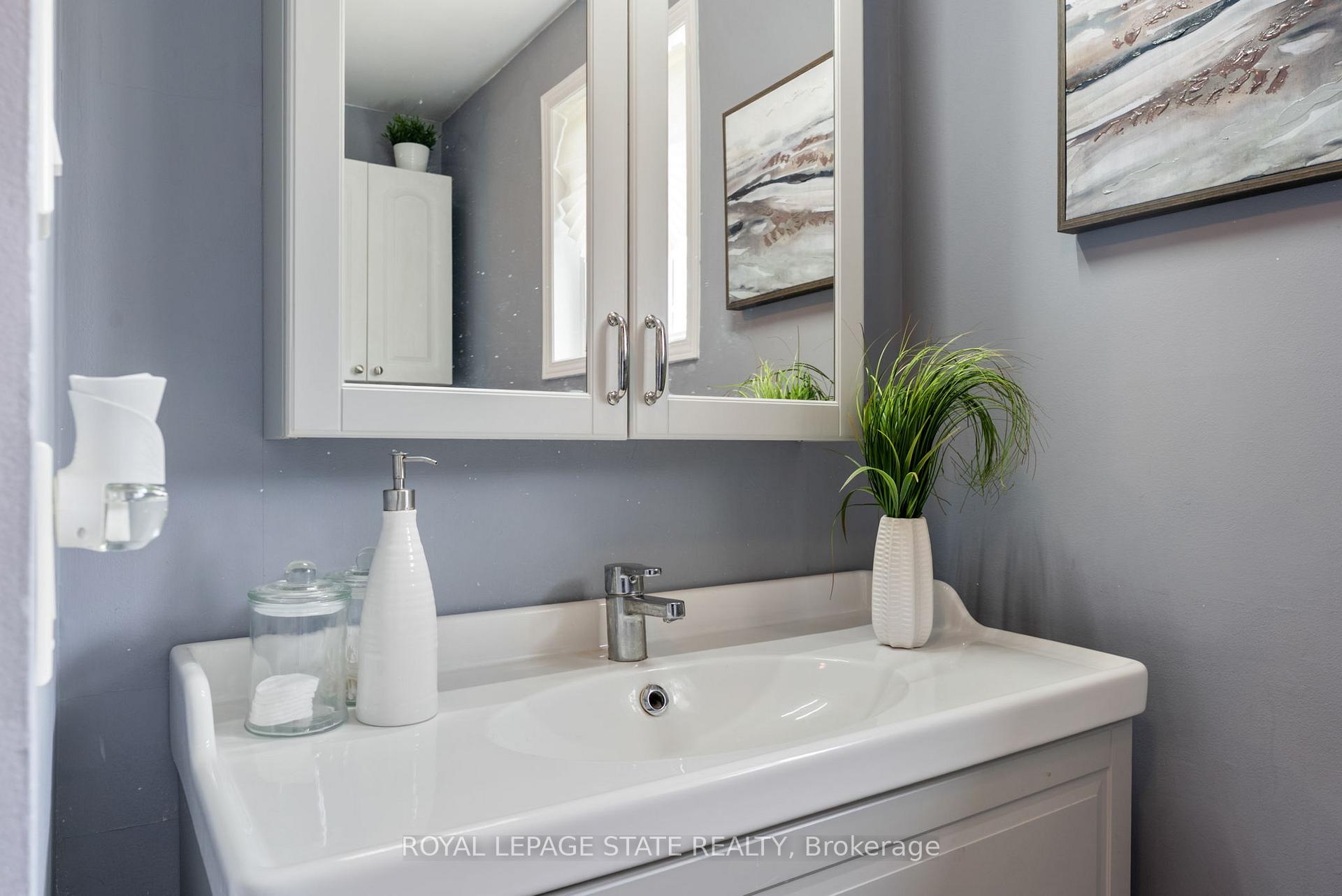 Photo 20 of 115 Colin Crescent, Hamilton, Jerome — HOMEH