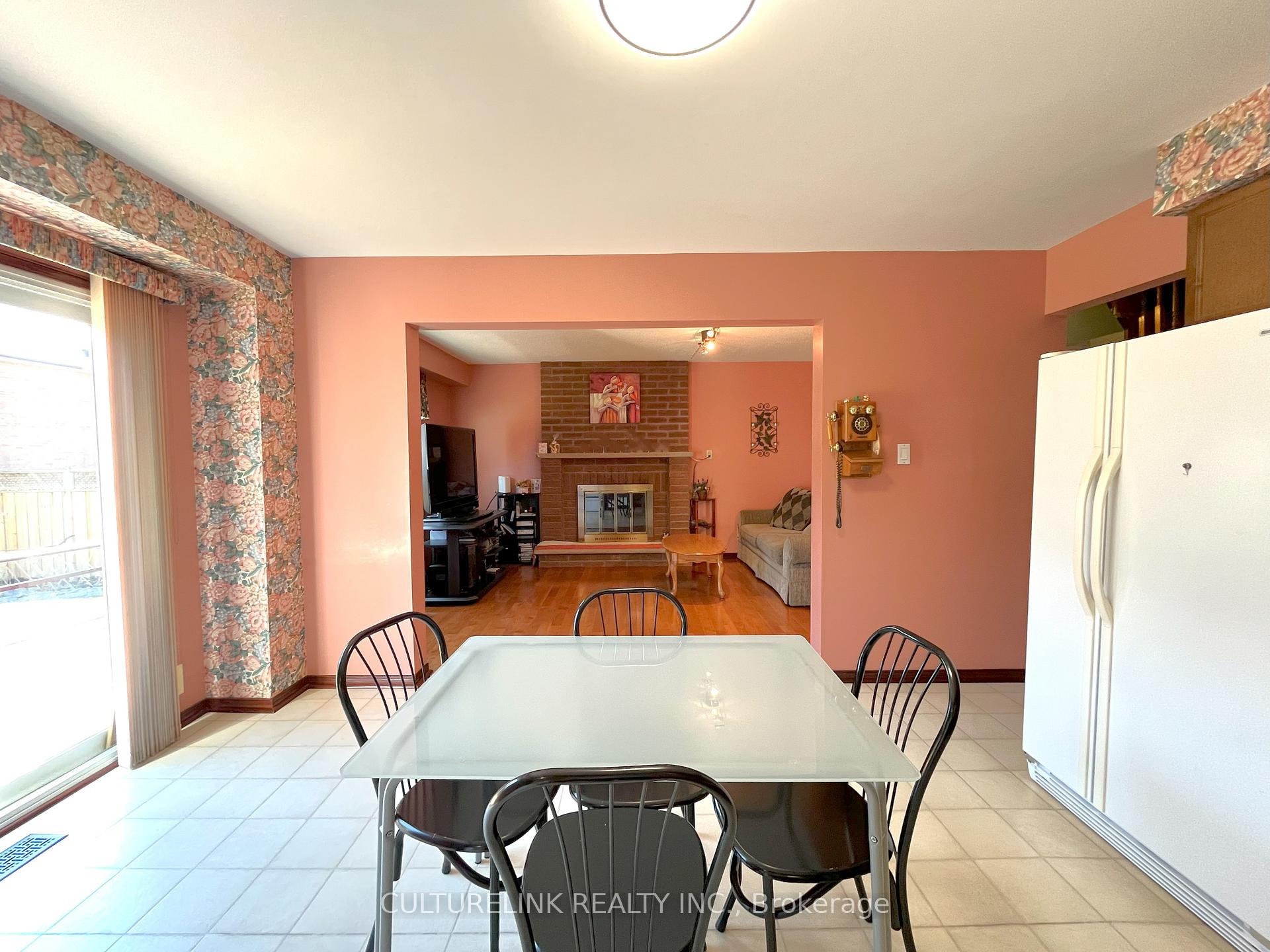 Photo 10 of 234 Larkin Avenue, Markham, Markham Village — HOMEH