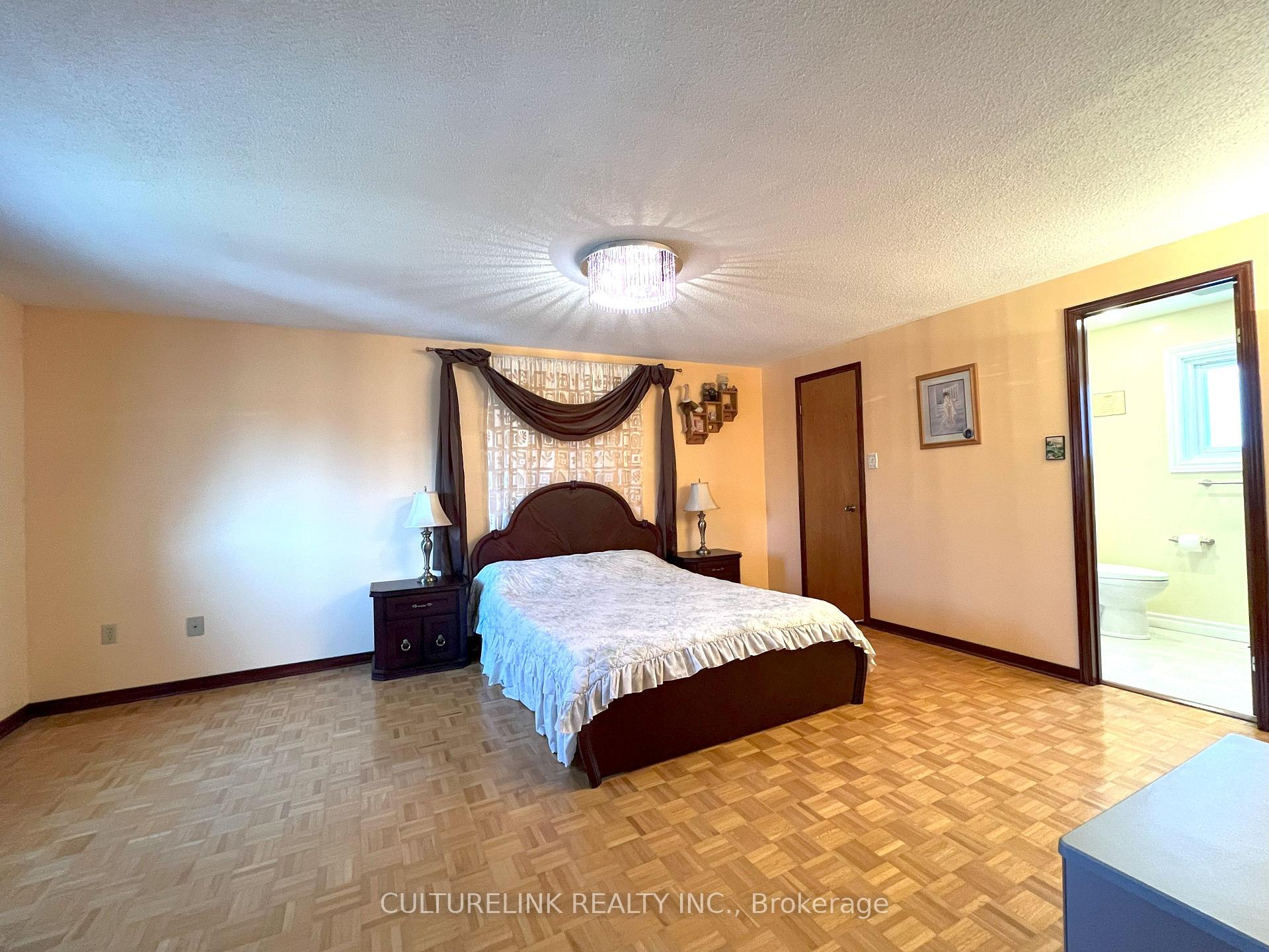 Photo 13 of 234 Larkin Avenue, Markham, Markham Village — HOMEH