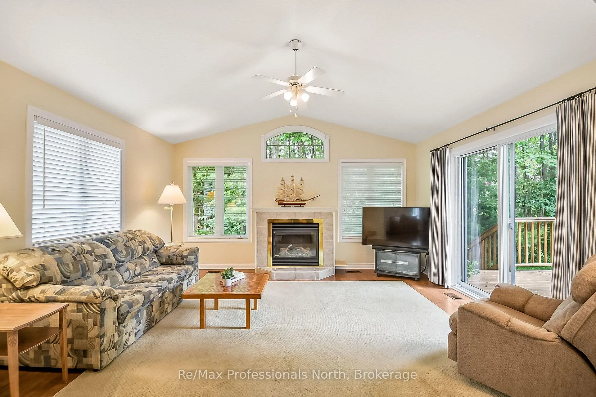 Photo 9 of 136 Hedgewood Lane, Gravenhurst, Muskoka (S) — HOMEH