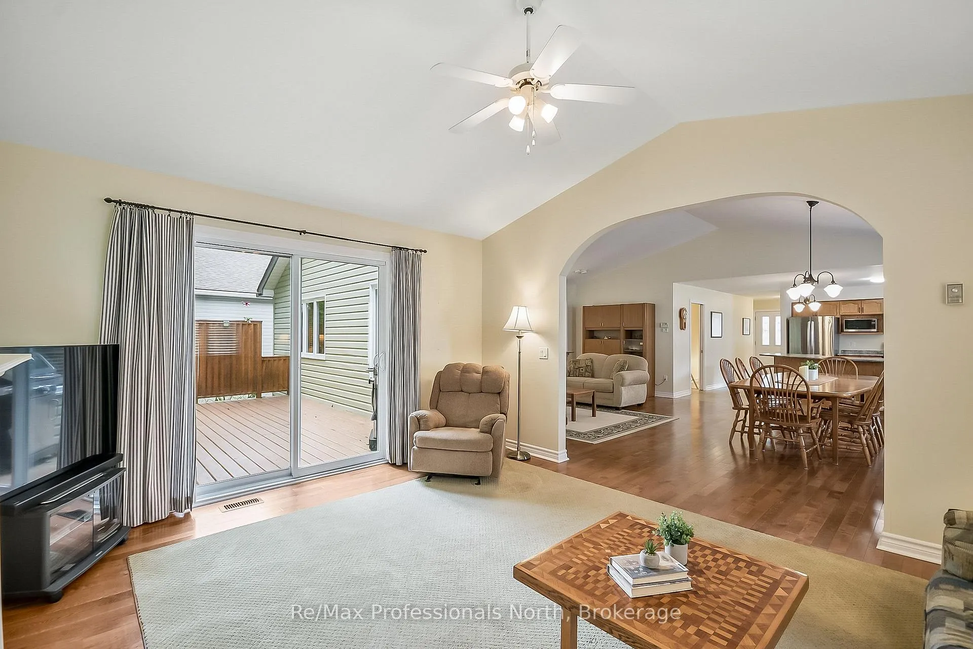 Photo 10 of 136 Hedgewood Lane, Gravenhurst, Muskoka (S) — HOMEH