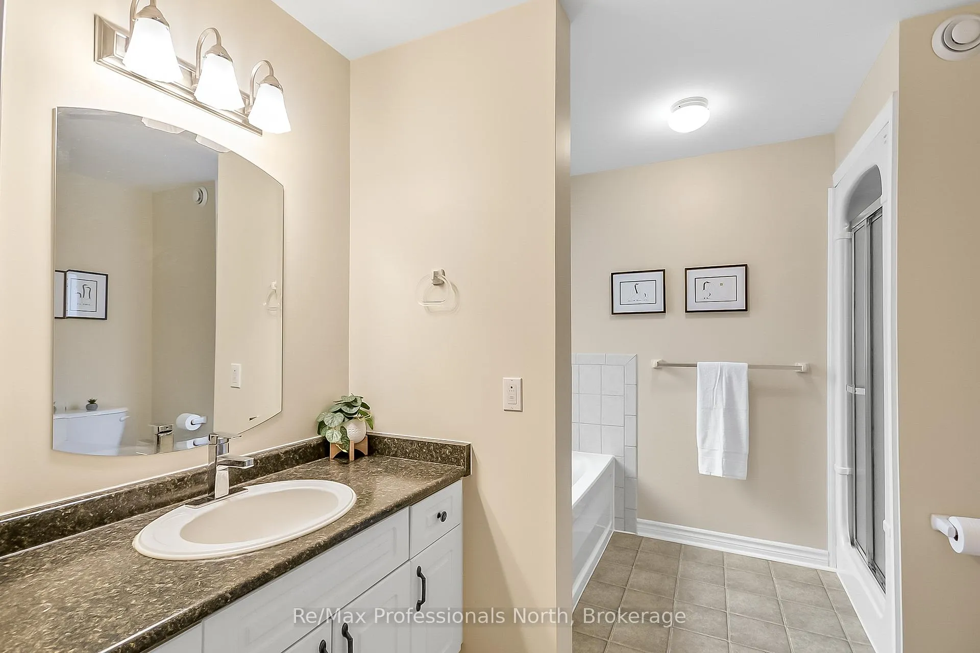 Photo 19 of 136 Hedgewood Lane, Gravenhurst, Muskoka (S) — HOMEH