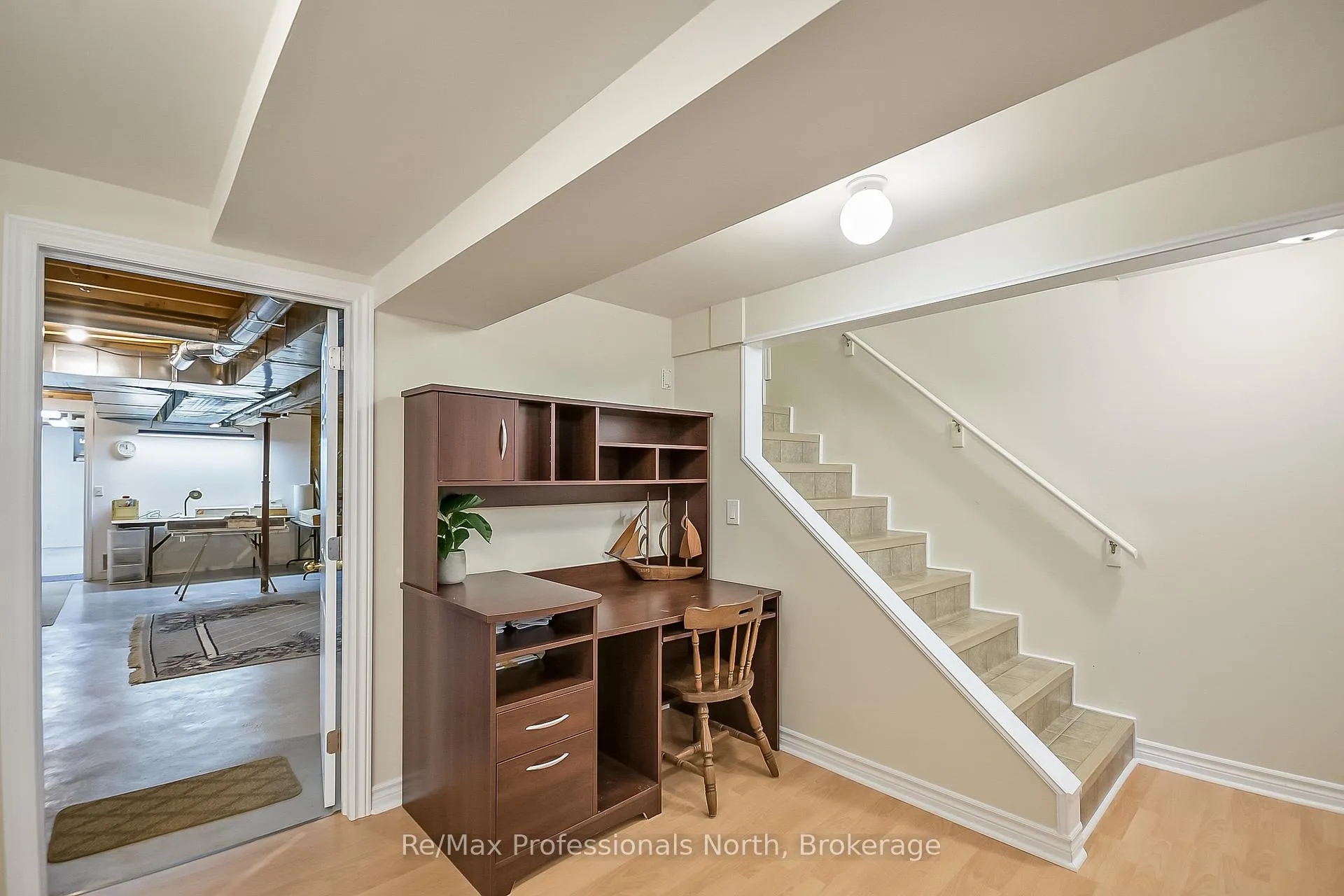 Photo 25 of 136 Hedgewood Lane, Gravenhurst, Muskoka (S) — HOMEH