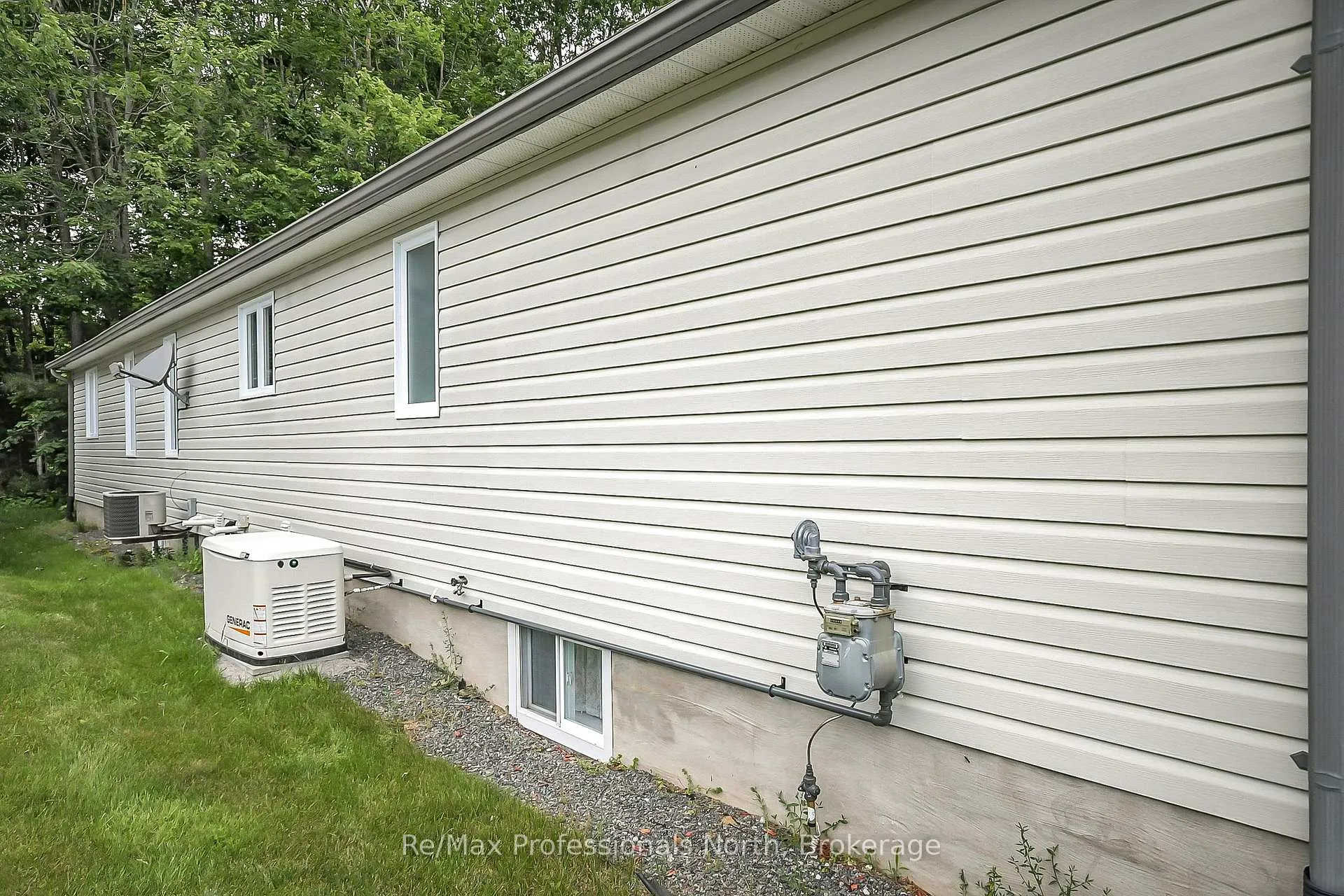 Photo 32 of 136 Hedgewood Lane, Gravenhurst, Muskoka (S) — HOMEH