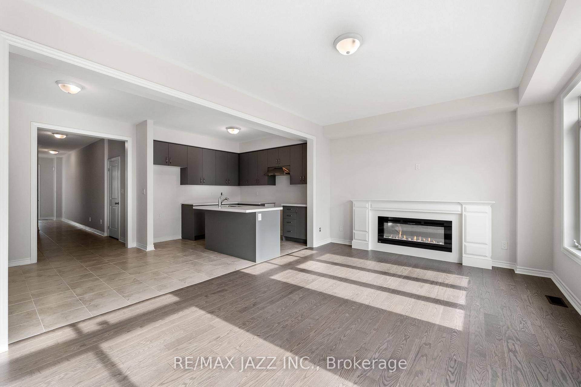 Photo 9 of 984 Matthew Murray Crescent, Oshawa, Taunton — HOMEH