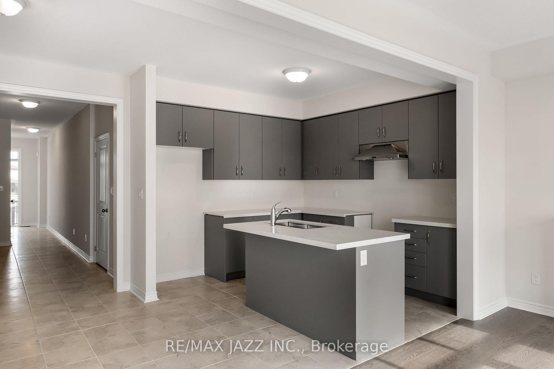 Photo 14 of 984 Matthew Murray Crescent, Oshawa, Taunton — HOMEH
