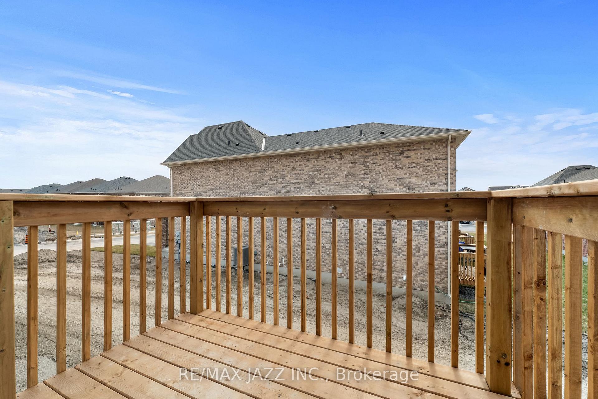 Photo 29 of 984 Matthew Murray Crescent, Oshawa, Taunton — HOMEH