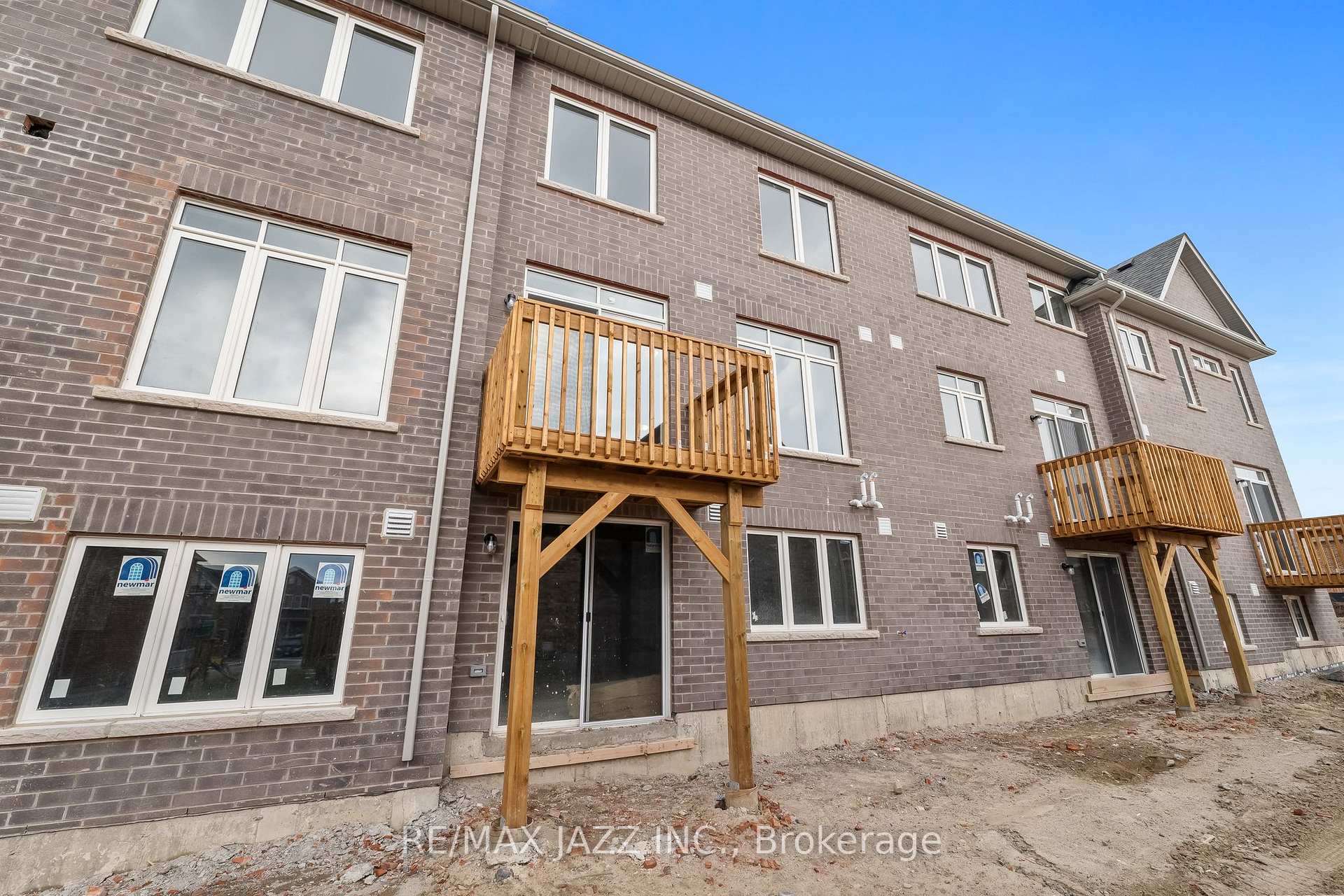 Photo 31 of 984 Matthew Murray Crescent, Oshawa, Taunton — HOMEH