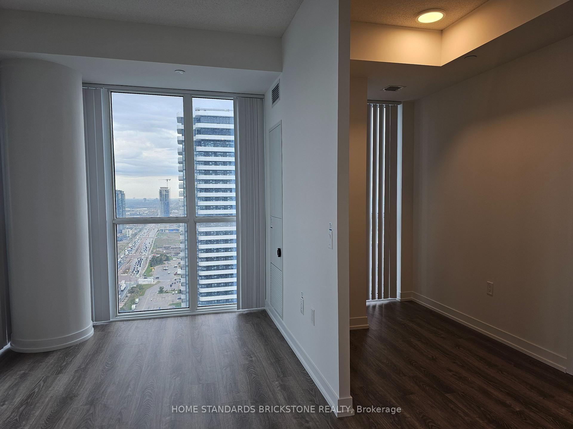 Photo 13 of Unit 4215, 195 Commerce Street, Vaughan, Vaughan Corporate Centre — HOMEH