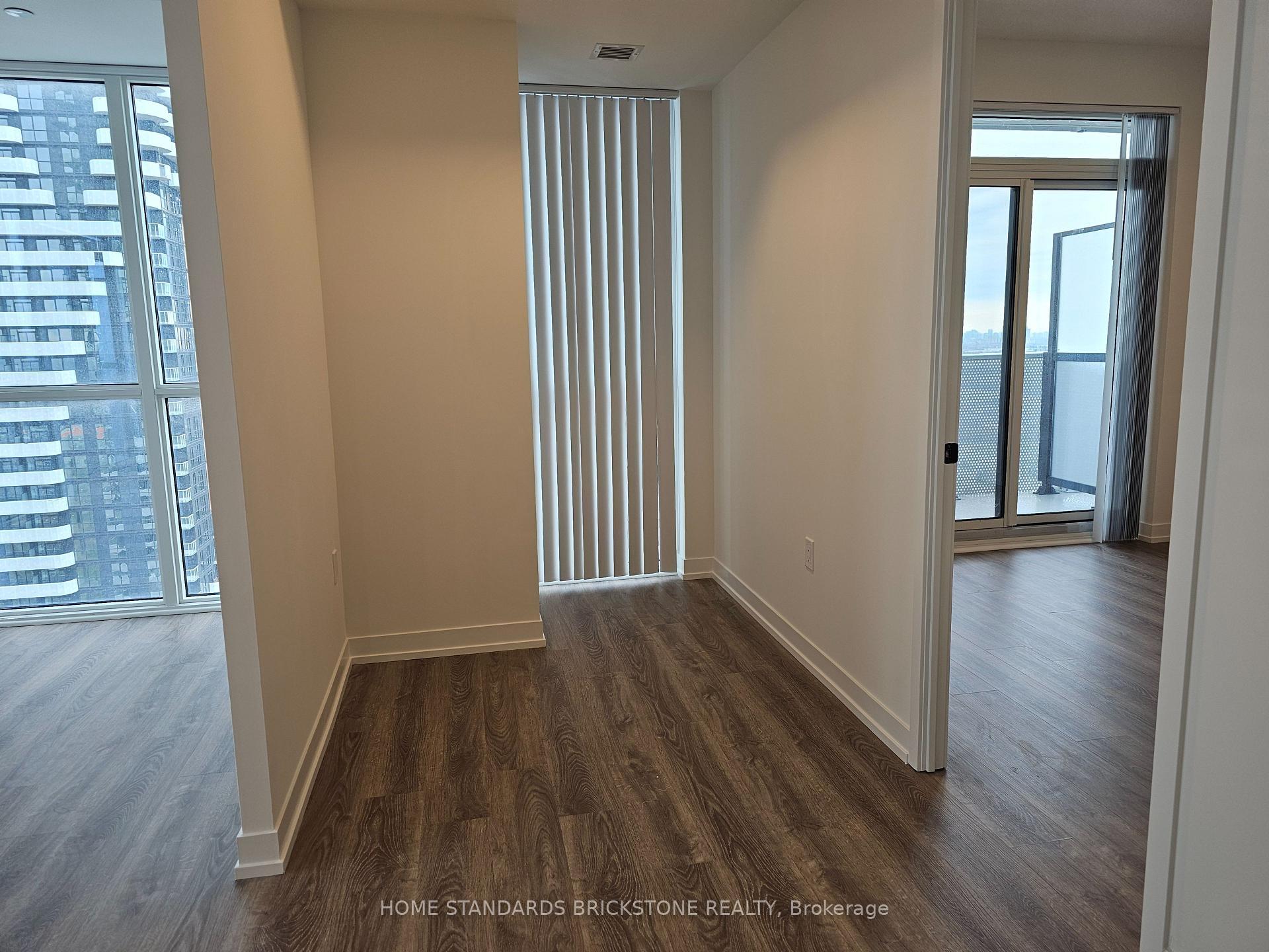 Photo 15 of Unit 4215, 195 Commerce Street, Vaughan, Vaughan Corporate Centre — HOMEH