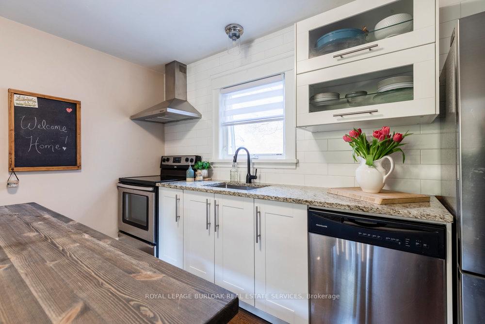 Photo 16 of 39 James Street, Hamilton, Dundas — HOMEH